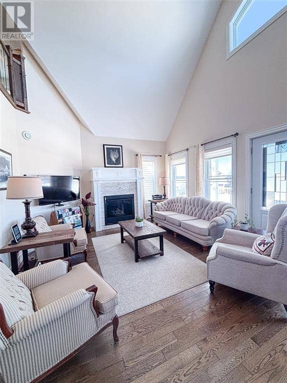14 Atkinson Drive — photo 12 of 34