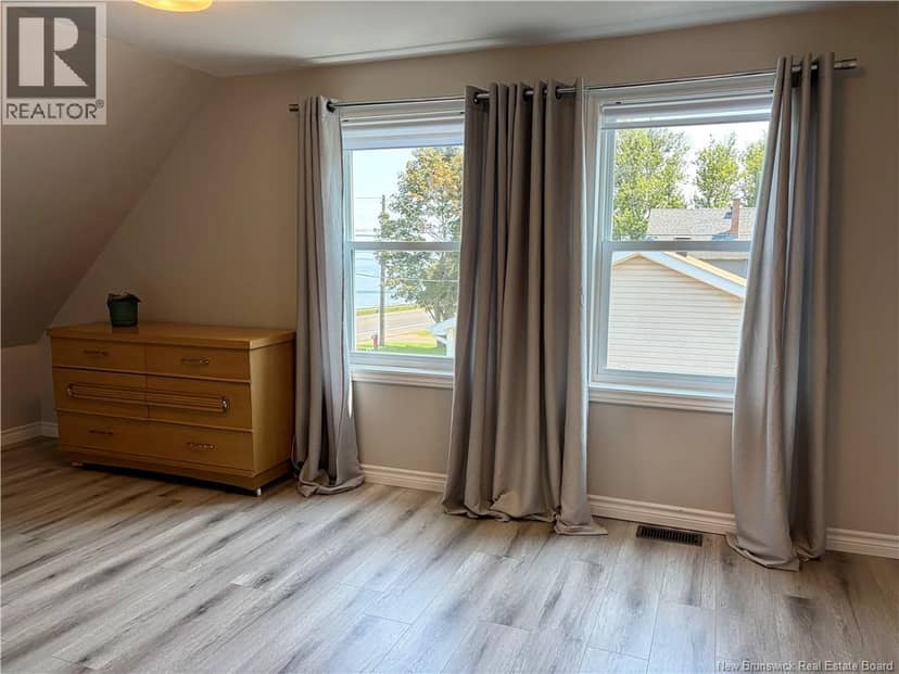 198 Chaleur — photo 23 of 40