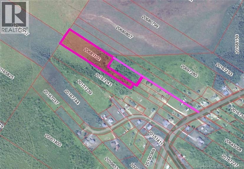 Lot Route 305 — photo 1 of 2