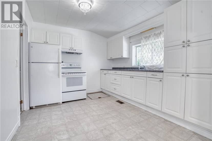 64 Edward — photo 2 of 22
