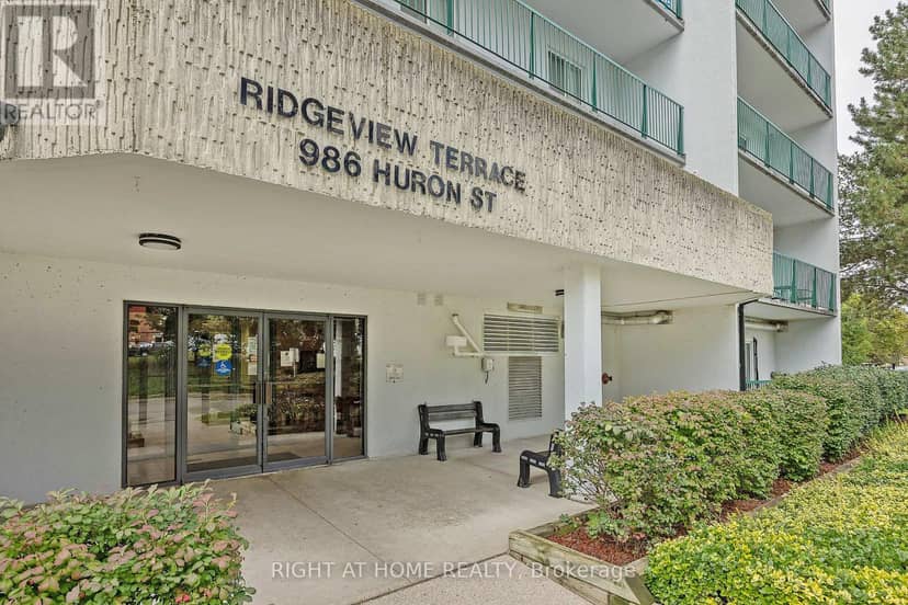 701 - 986 Huron Street — photo 29 of 34