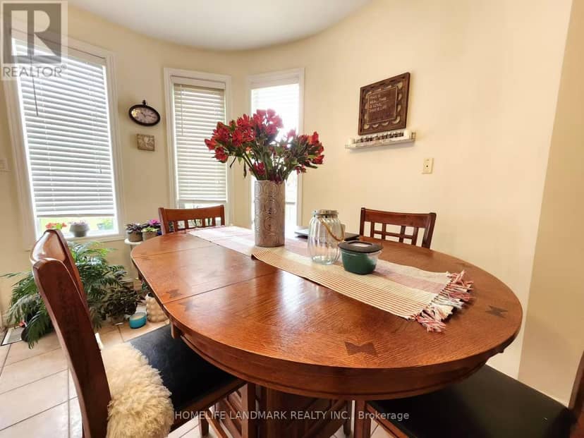 25 Lord  Nelson Court — photo 6 of 14