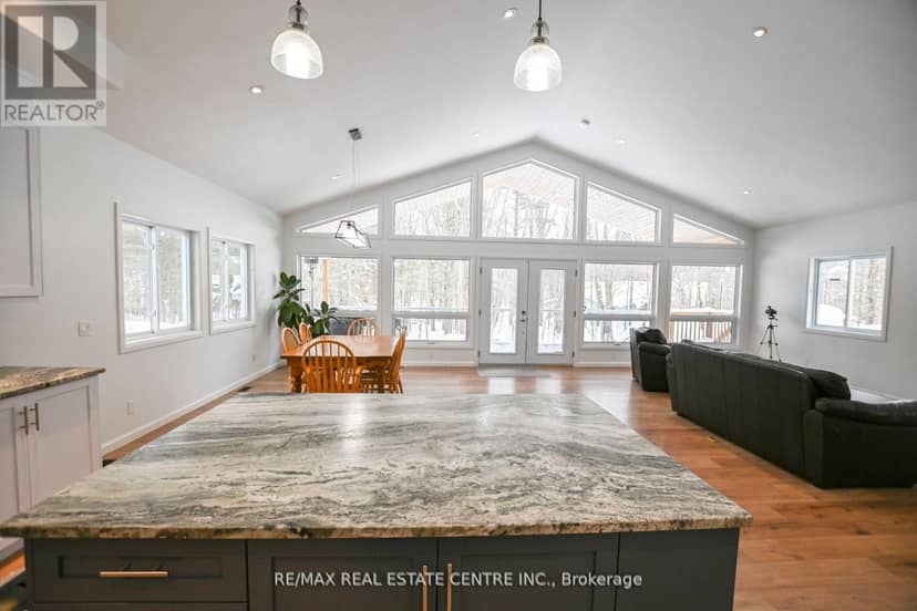 1033 North Shore Drive — photo 11 of 40