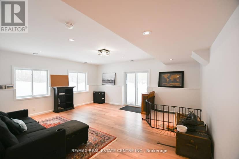 1033 North Shore Drive — photo 18 of 40