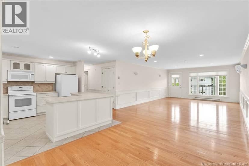 195 Reynolds Street Unit# 318 — photo 9 of 40