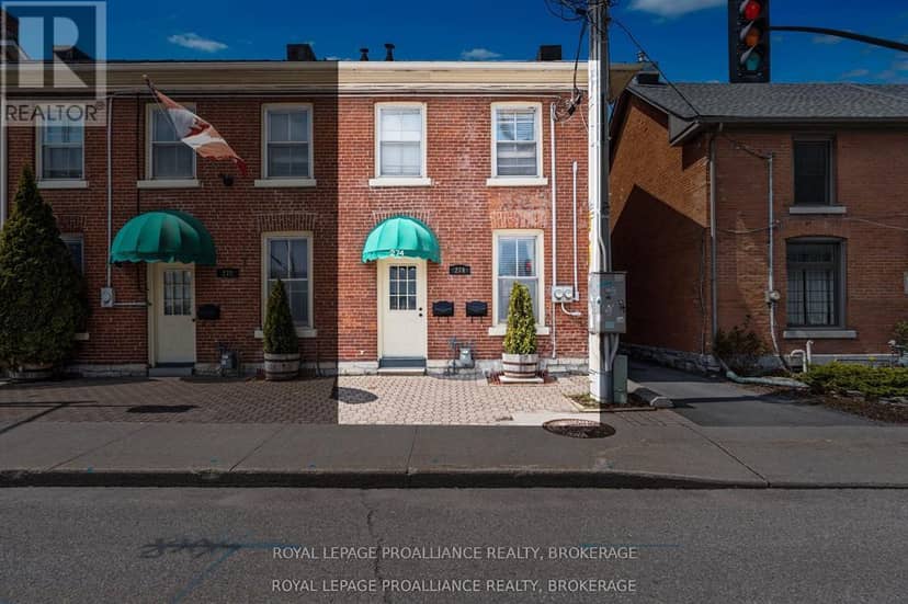 270 Wellington Street — photo 2 of 18