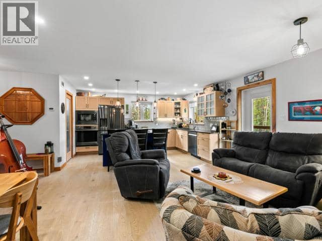 82 Springer Road — photo 13 of 40