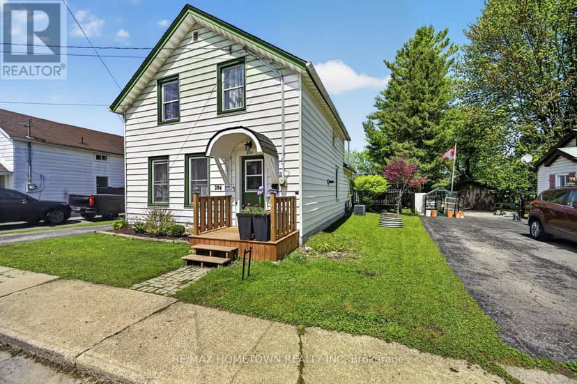 204 Wood Street E — photo 3 of 38
