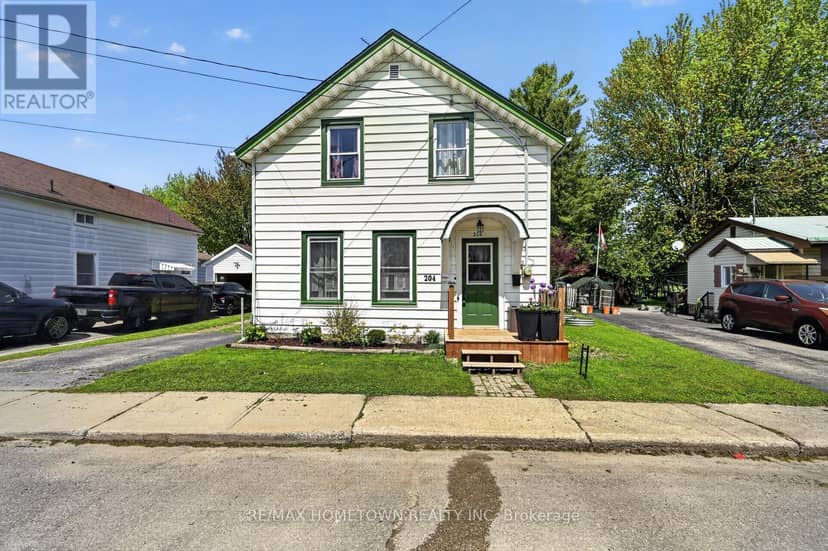 204 Wood Street E — photo 5 of 38