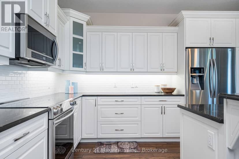 176 Cobble Beach Drive — photo 15 of 40
