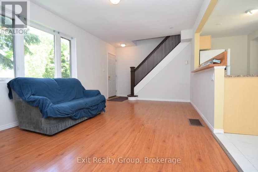 11 Flindall Street — photo 2 of 26