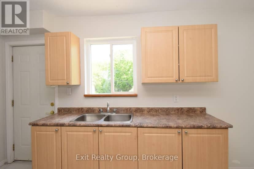 11 Flindall Street — photo 6 of 26