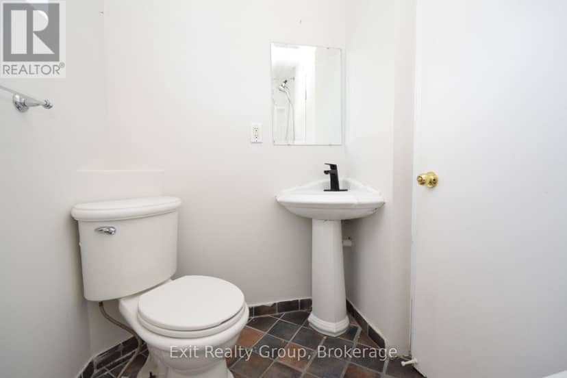 13 Flindall Street — photo 17 of 24