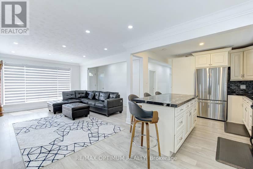 1747 Coram Crescent — photo 11 of 40