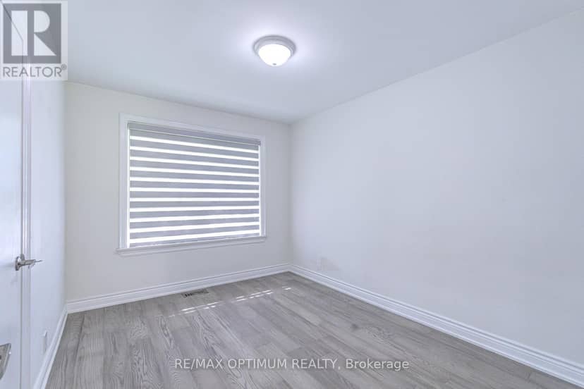 1747 Coram Crescent — photo 17 of 40