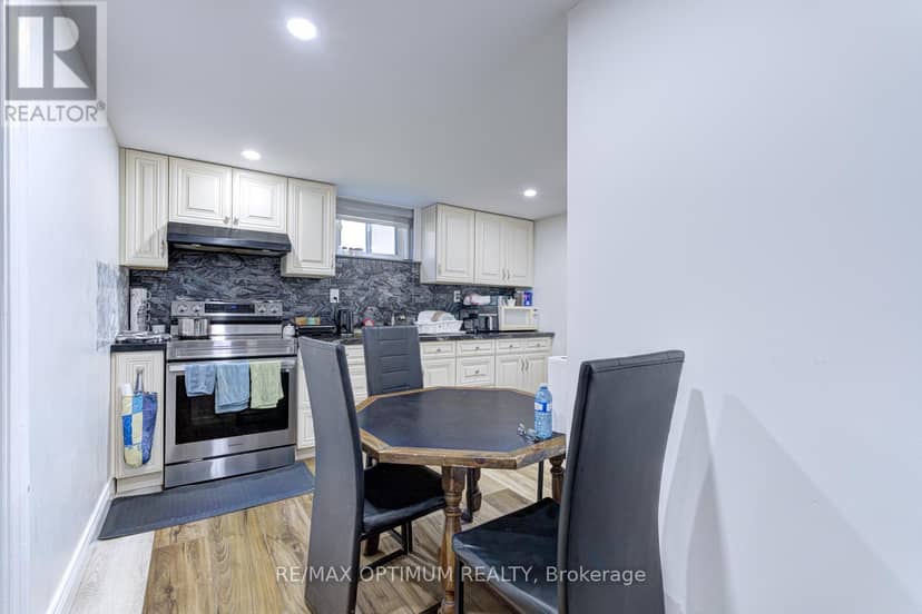 1747 Coram Crescent — photo 33 of 40