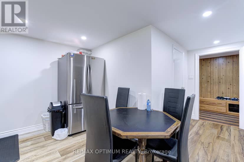 1747 Coram Crescent — photo 34 of 40