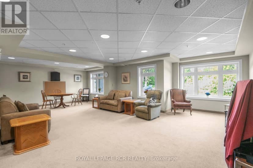 307 - 245 Scotland Street — photo 23 of 30