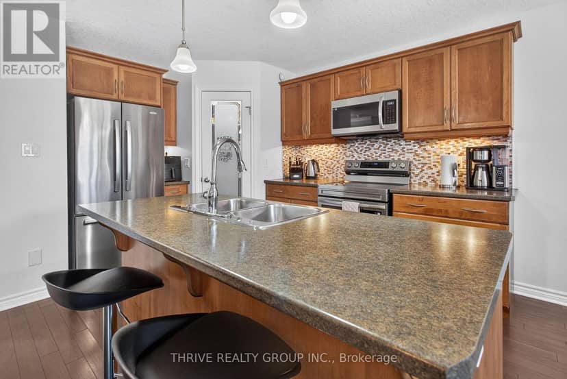 66 Peach Tree Boulevard — photo 14 of 40