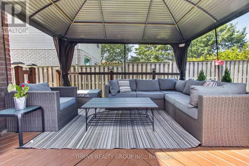 66 Peach Tree Boulevard — photo 8 of 40