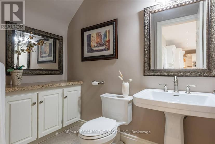 17 Lochside Drive — photo 34 of 40