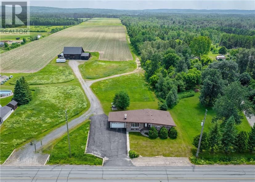741 Dominion Drive, Hanmer, photo 2