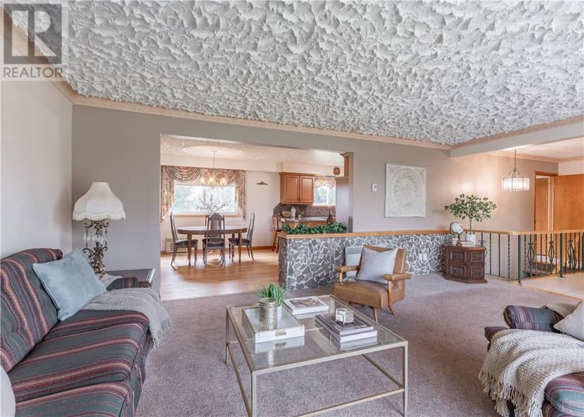 741 Dominion Drive, Hanmer, photo 8