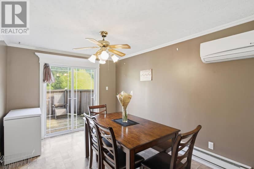 67 Wellington Road — photo 16 of 40