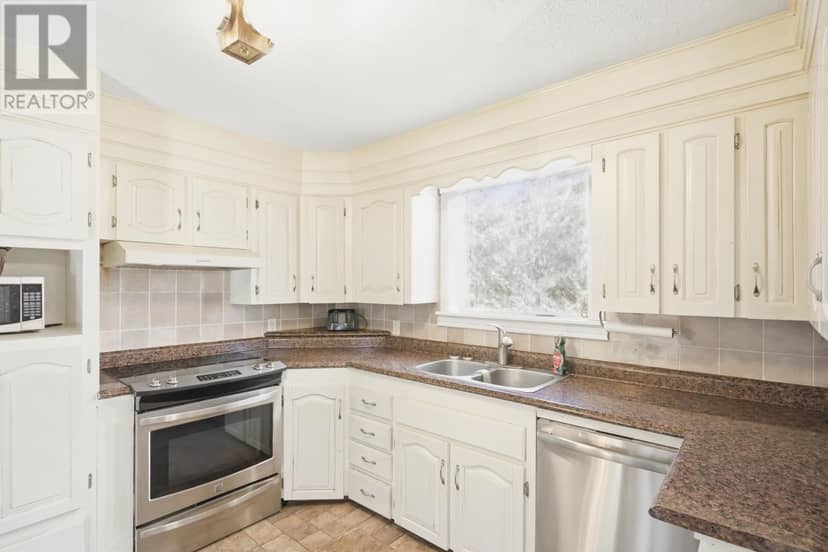 67 Wellington Road — photo 17 of 40