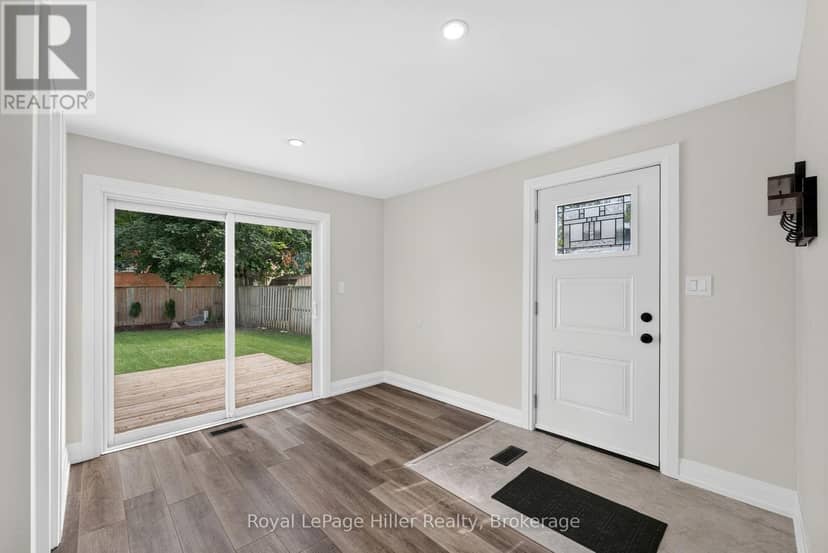 432 Albert Street — photo 18 of 40