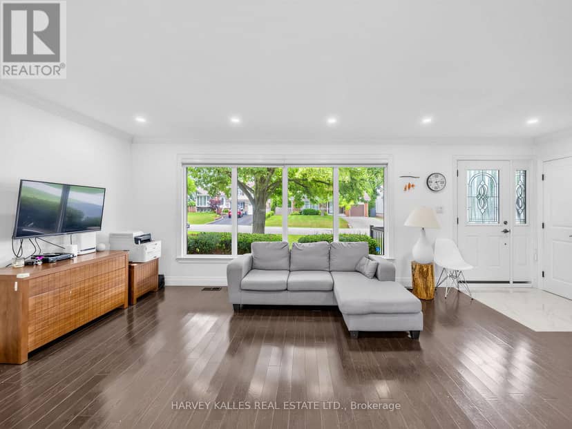 1228 Pallatine Drive — photo 5 of 40