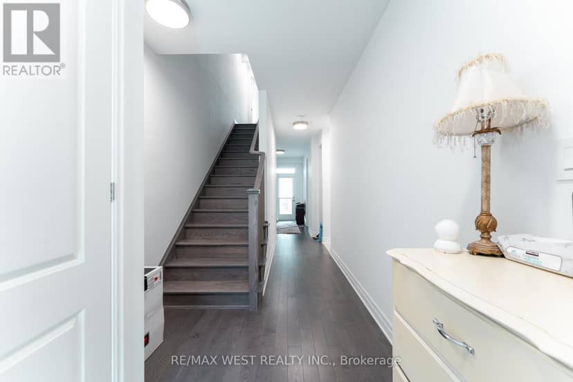 4124 Raybria Way — photo 5 of 35