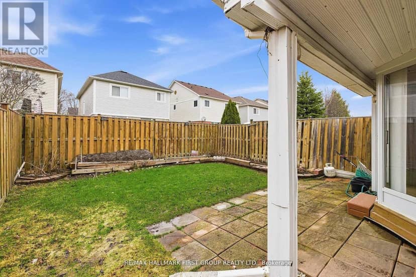 32 Samandria Avenue — photo 17 of 18