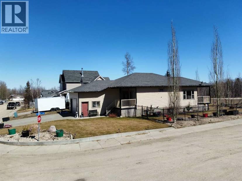 601 3 Street, Fox Creek, photo 2