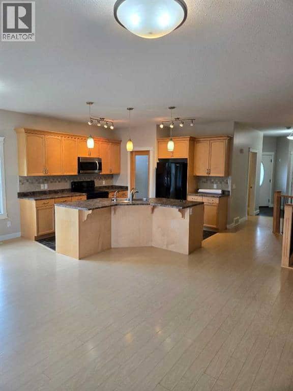 601 3 Street — photo 12 of 40