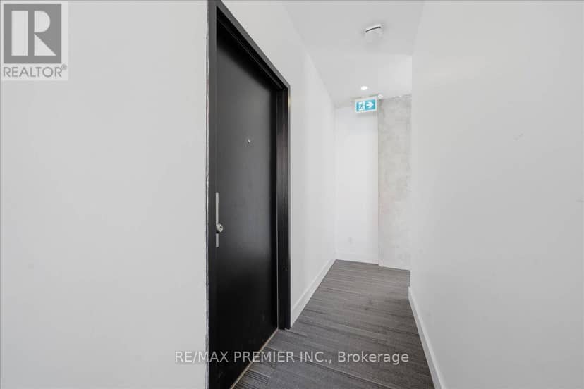 184 King Street E — photo 9 of 29