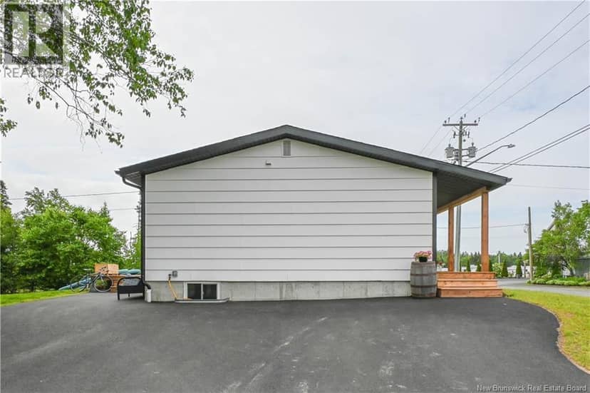 3180 Alcide Street — photo 9 of 37