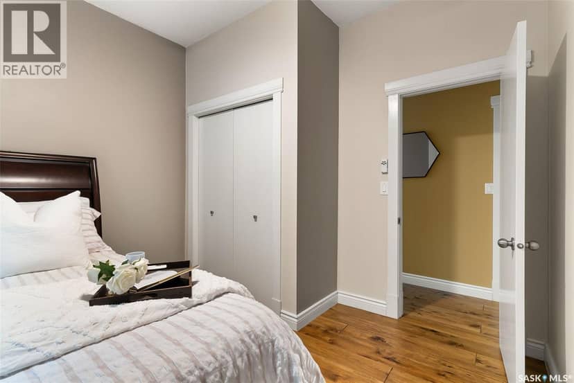 819 Sioux AVENUE S — photo 19 of 40