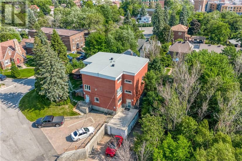 265 Montcalm Avenue — photo 1 of 40