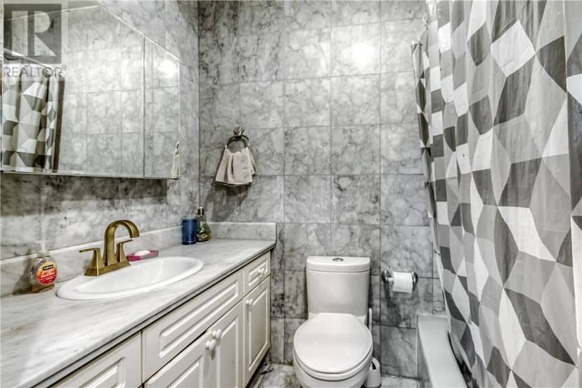 265 Montcalm Avenue — photo 14 of 40