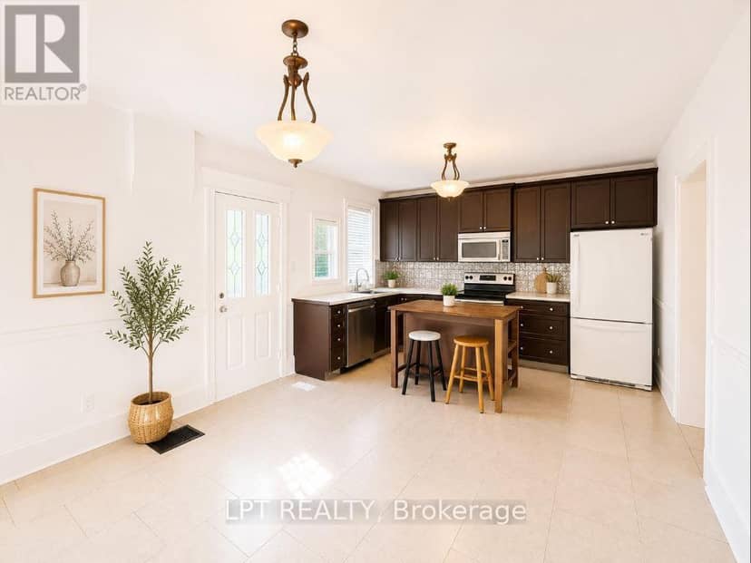 219 Erie Avenue — photo 3 of 25