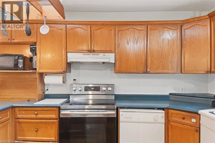 160 DAVIS Street — photo 14 of 33