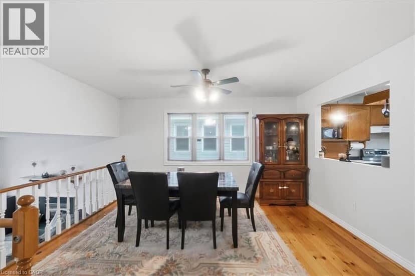 160 DAVIS Street — photo 9 of 33