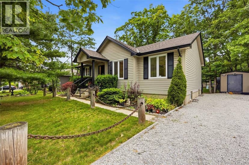 10158 Victoria Street — photo 1 of 40