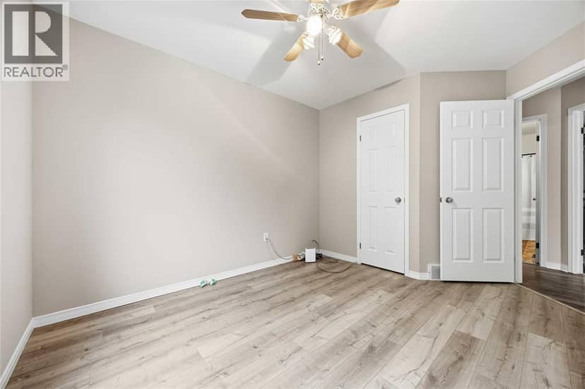 10158 Victoria Street — photo 20 of 40