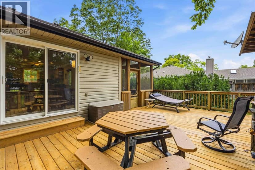 10158 Victoria Street — photo 35 of 40