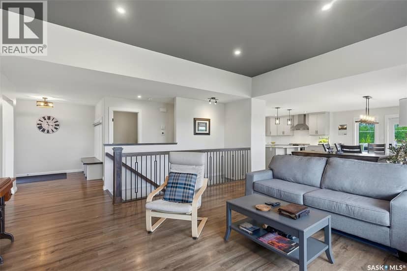 3 Sunrise DRIVE S — photo 13 of 40