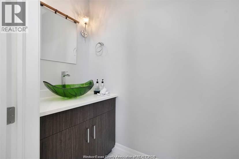 530 Donlon — photo 13 of 33