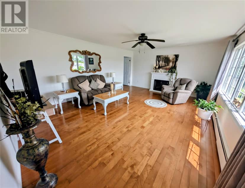 103 Main Street N, Glovertown, photo 3