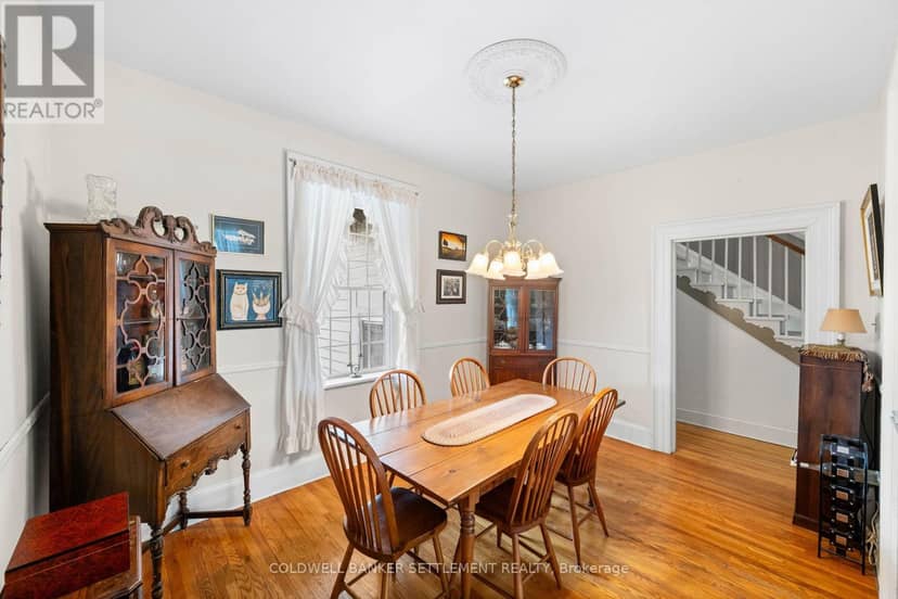 36 Craig Street — photo 10 of 39